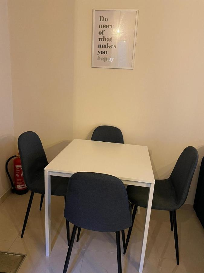 Rent Daily Apartamento Amberes Exterior foto